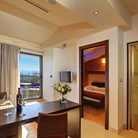 Hotel Diadem Оміш Номер фото