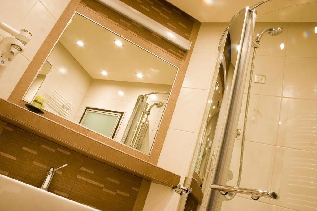 Hotel Diadem Оміш Номер фото